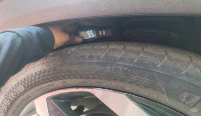 2021 Hyundai ALCAZAR PLATINUM 2.0 MT 7STR, Petrol, Manual, 43,115 km, tyre