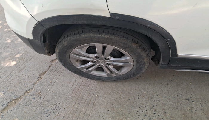 2017 Maruti Vitara Brezza ZDI PLUS, Diesel, Manual, 1,20,103 km, tyre