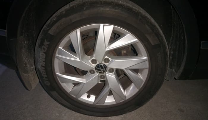 2022 Volkswagen TIGUAN ELEGANCE 2.0 TSI DSG, Petrol, Automatic, 43,200 km, tyre
