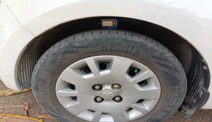 2012 Hyundai i20 MAGNA 1.2, Petrol, Manual, 72,940 km, tyre