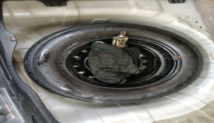 2012 Hyundai i20 MAGNA 1.2, Petrol, Manual, 72,940 km, tyre