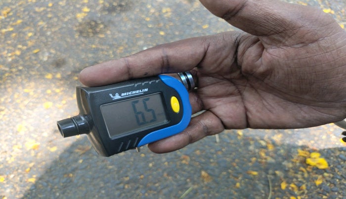 2022 Maruti XL6 ALPHA PLUS AT, Petrol, Automatic, 44,229 km, tyre