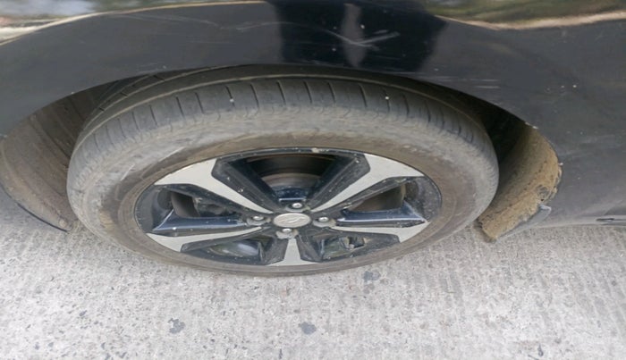 2018 Hyundai Verna 1.6 VTVT SX + AT, Petrol, Automatic, 1,65,907 km, tyre