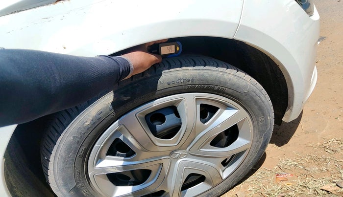 2021 Tata ALTROZ XT PETROL, Petrol, Manual, 23,943 km, tyre