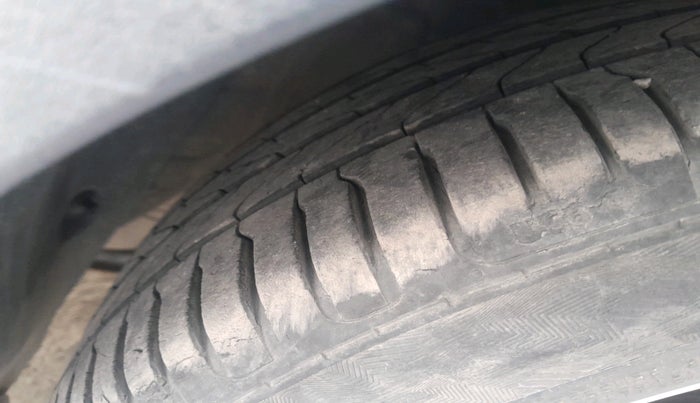 2022 MG ASTOR SAVVY 1.5 CVT S RED, Petrol, Automatic, 39,372 km, tyre