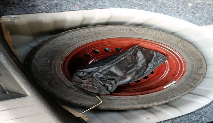 2022 Nissan MAGNITE XV TURBO, Petrol, Manual, 49,357 km, tyre