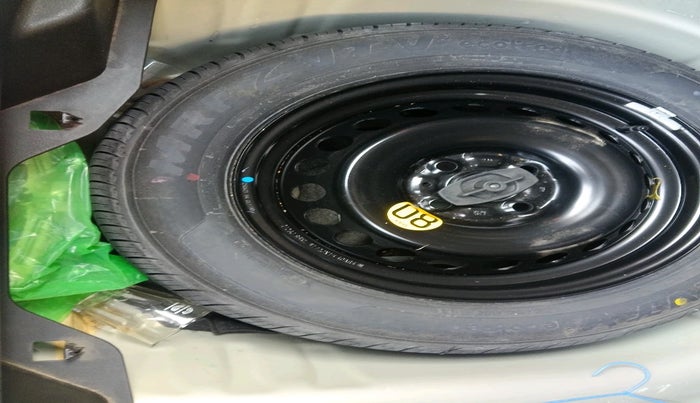 2021 Maruti Baleno ZETA CVT PETROL 1.2, Petrol, Automatic, 66,121 km, tyre