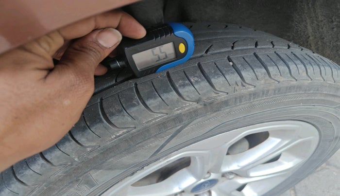 2018 Ford Ecosport TITANIUM + 1.5L DIESEL, Diesel, Manual, 1,67,441 km, tyre