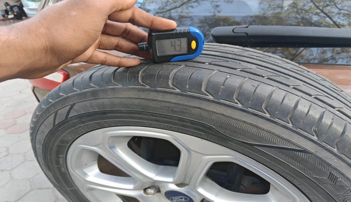 2018 Ford Ecosport TITANIUM + 1.5L DIESEL, Diesel, Manual, 1,67,441 km, tyre