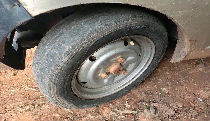 2011 Tata Nano LX, Petrol, Manual, 74,900 km, tyre