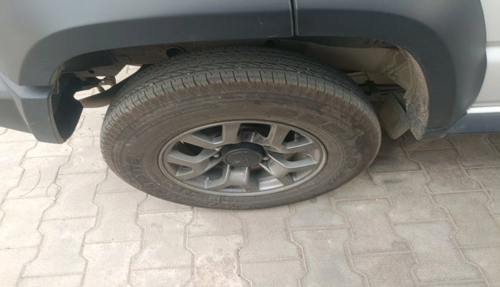 2025 Maruti JIMNY ALPHA ALL GRIP PRO MT, Petrol, Manual, 11,833 km, tyre