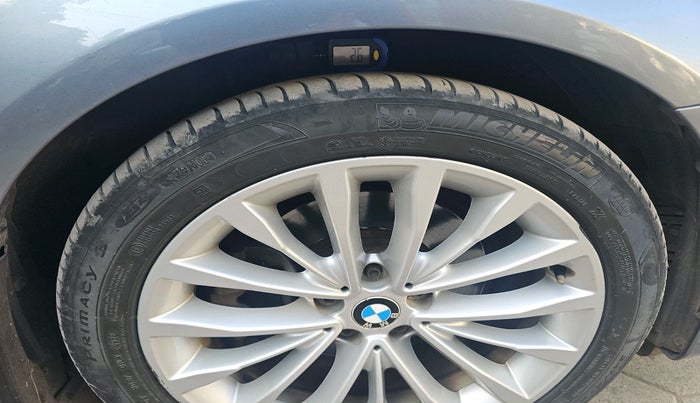 2019 BMW 5 Series 520D LUXURY LINE, Diesel, Automatic, 80,898 km, tyre