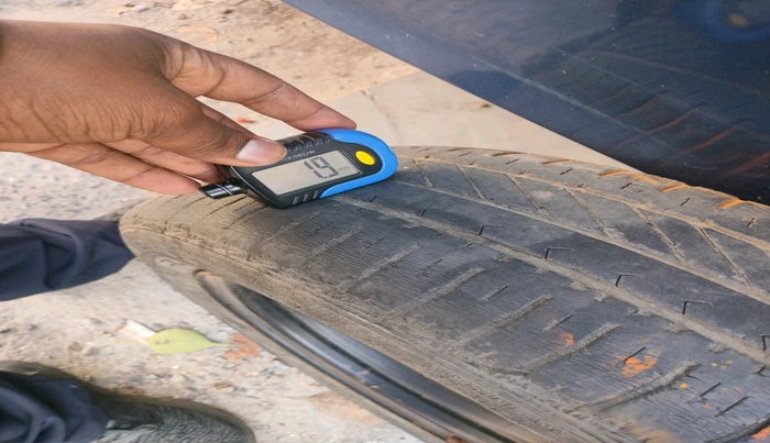 2013 Honda Amaze 1.2L I-VTEC VX AT, Petrol, Automatic, 61,189 km, tyre