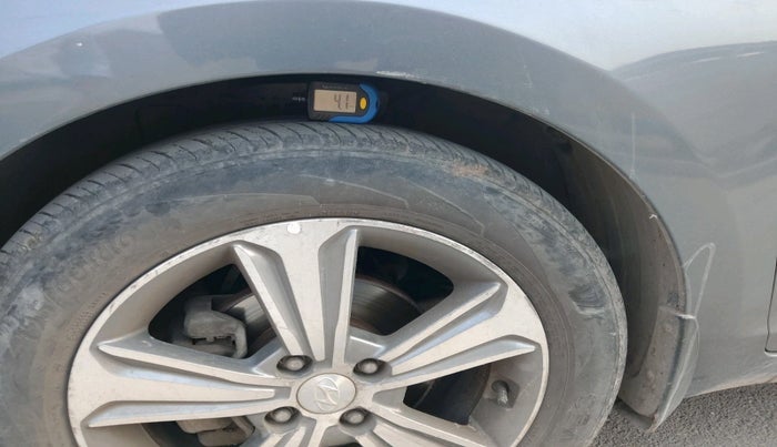 2017 Hyundai Verna 1.6 SX (O) CRDI MT, Diesel, Manual, 1,62,809 km, tyre