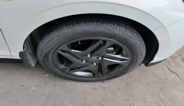 2023 Hyundai NEW I20 Sportz 1.2 IVT, Petrol, Automatic, 14,589 km, tyre