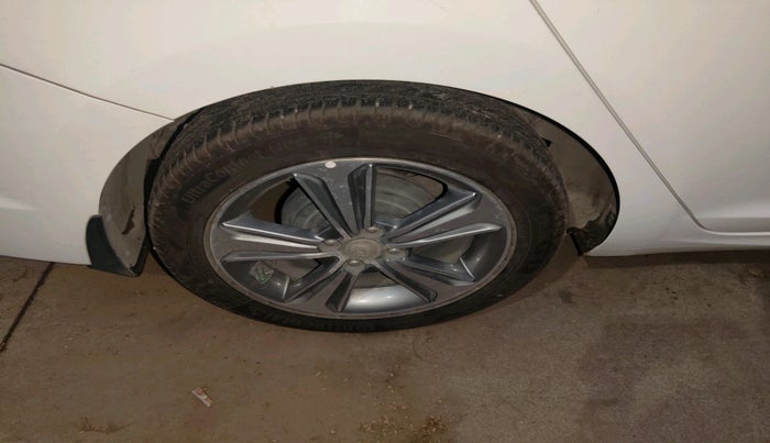 2019 Hyundai Verna 1.6 VTVT SX O, Petrol, Manual, 63,778 km, tyre