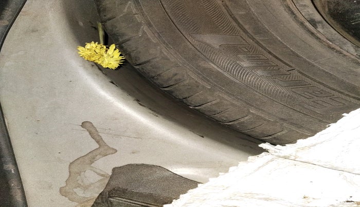 2013 Maruti Ritz VXI, Petrol, Manual, 1,14,475 km, tyre