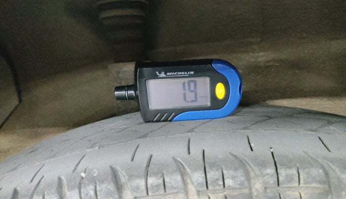 2013 Maruti Ritz VXI, Petrol, Manual, 1,14,475 km, tyre