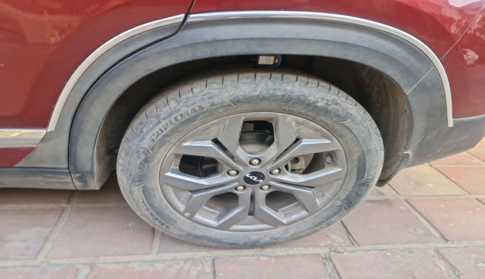 2023 KIA SELTOS HTX PETROL 1.5, Petrol, Manual, 25,474 km, tyre