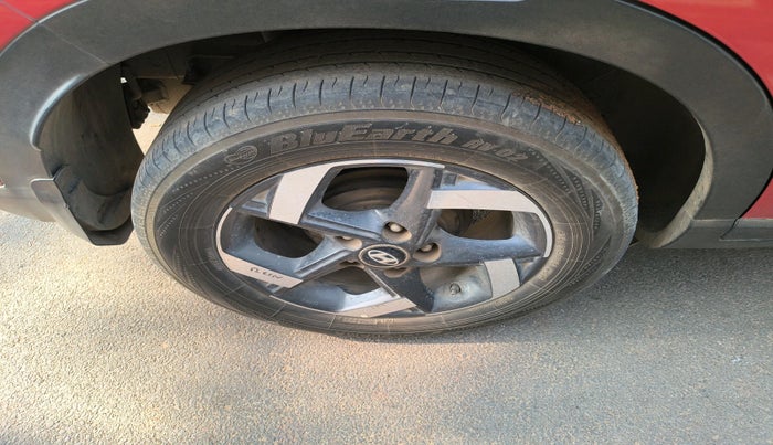 2019 Hyundai VENUE SX 1.4 CRDI, Diesel, Manual, 63,575 km, tyre