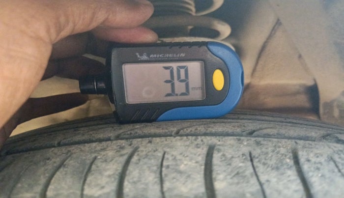 2020 Hyundai GRAND I10 NIOS SPORTZ 1.2 KAPPA VTVT, Petrol, Manual, 1,30,129 km, tyre