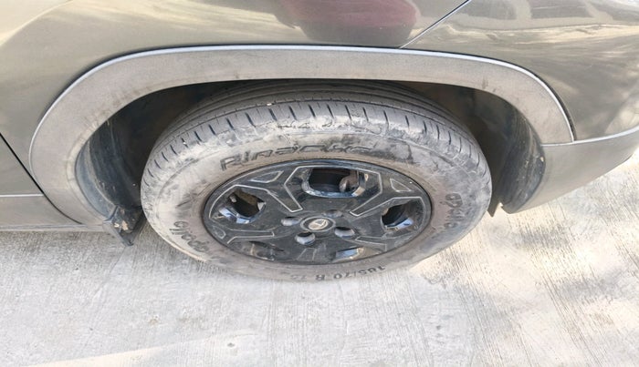 2022 Tata PUNCH ACCOMPLISHED MT, Petrol, Manual, 44,327 km, tyre