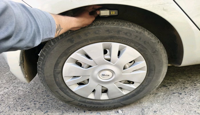 2013 Hyundai i10 ERA 1.1, Petrol, Manual, 46,669 km, tyre