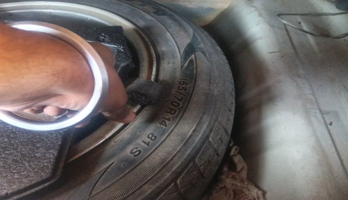 2014 Maruti Celerio VXI AMT, Petrol, Automatic, 1,12,090 km, tyre