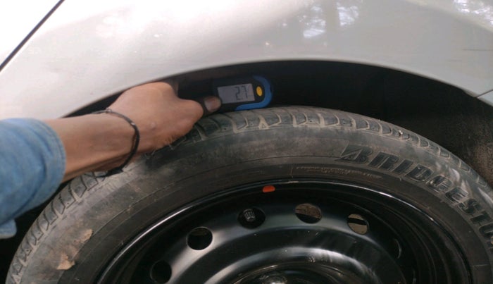 2014 Hyundai Xcent SX 1.2 (O), CNG, Manual, 94,124 km, tyre