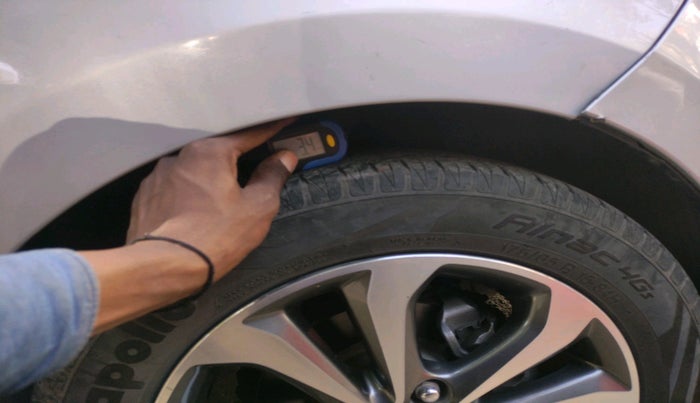 2014 Hyundai Xcent SX 1.2 (O), CNG, Manual, 94,124 km, tyre