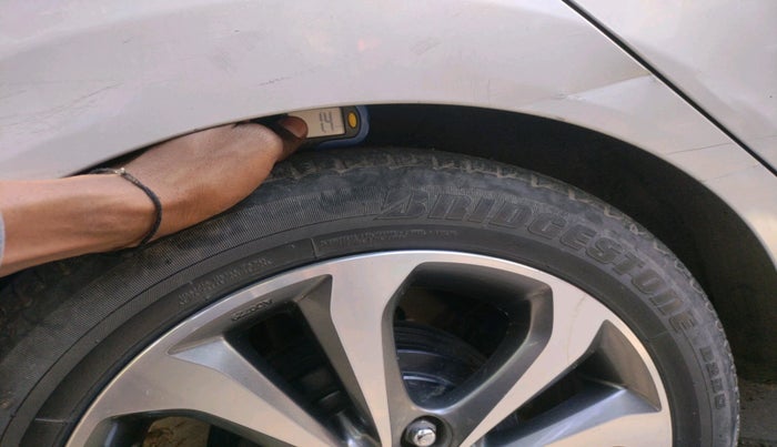 2014 Hyundai Xcent SX 1.2 (O), CNG, Manual, 94,124 km, tyre