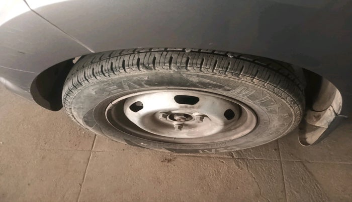 2018 Datsun Redi Go A, Petrol, Manual, 10,490 km, tyre