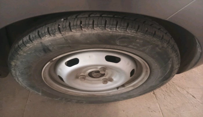 2018 Datsun Redi Go A, Petrol, Manual, 10,490 km, tyre