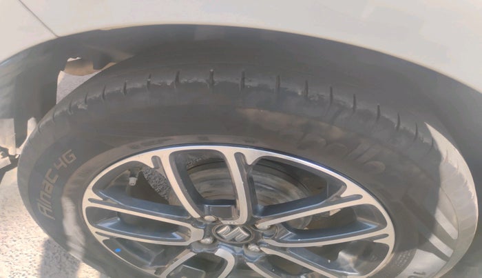 2019 Maruti Swift ZXI PLUS AMT, Petrol, Automatic, 65,065 km, tyre