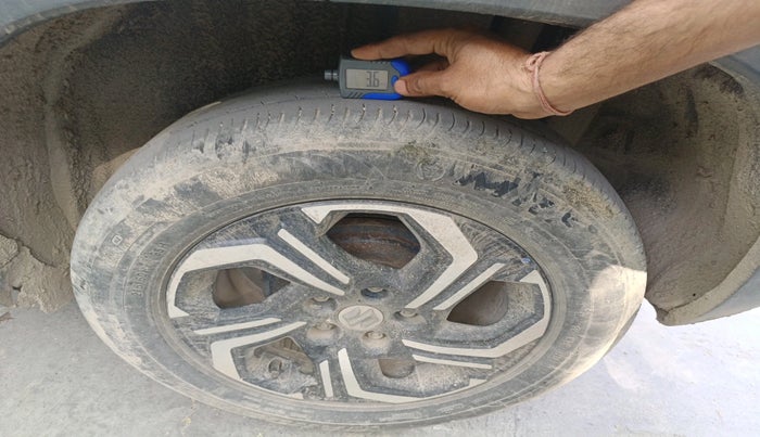 2023 Maruti BREZZA VXI SMART HYBRID, Petrol, Manual, 60,710 km, tyre