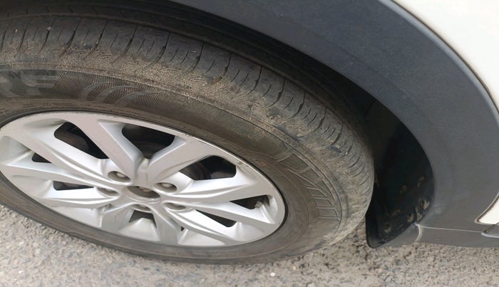 2019 Hyundai Creta S 1.4 DIESEL, Diesel, Manual, 1,95,630 km, tyre