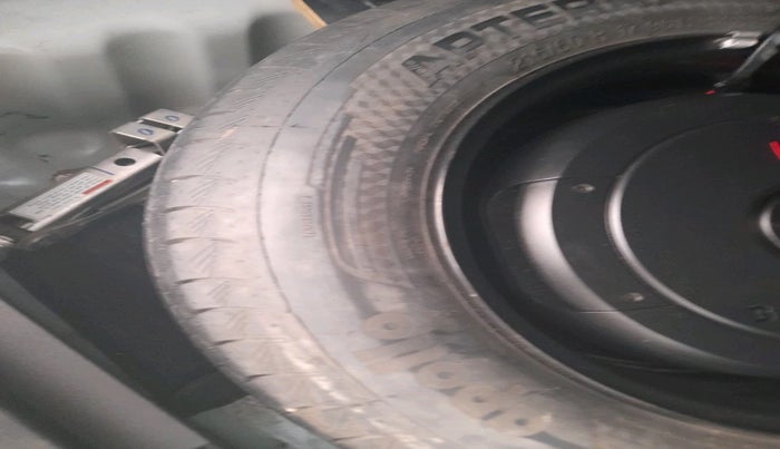 2023 Maruti Grand Vitara SIGMA SMART HYBRID, Petrol, Manual, 50,421 km, tyre