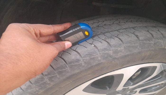 2023 Maruti Grand Vitara SIGMA SMART HYBRID, Petrol, Manual, 50,421 km, tyre