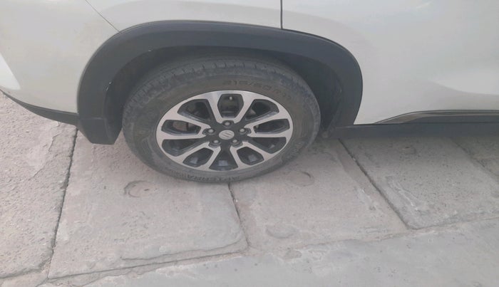 2023 Maruti Grand Vitara SIGMA SMART HYBRID, Petrol, Manual, 50,421 km, tyre