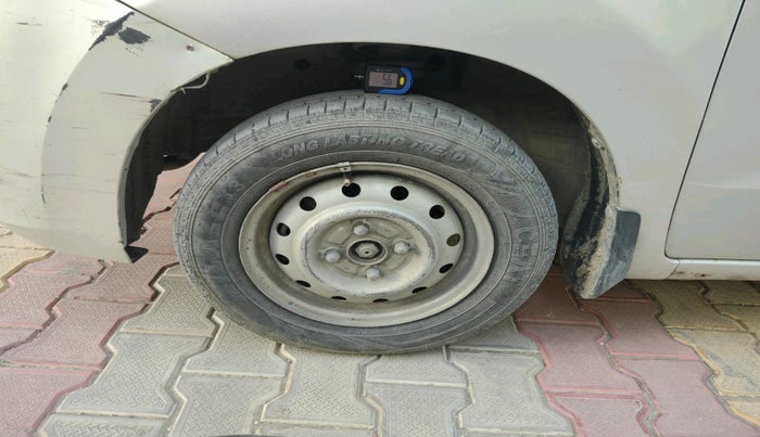 2012 Maruti Wagon R 1.0 LXI CNG, CNG, Manual, 1,64,726 km, tyre