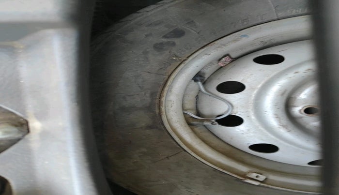 2012 Maruti Wagon R 1.0 LXI CNG, CNG, Manual, 1,64,726 km, tyre