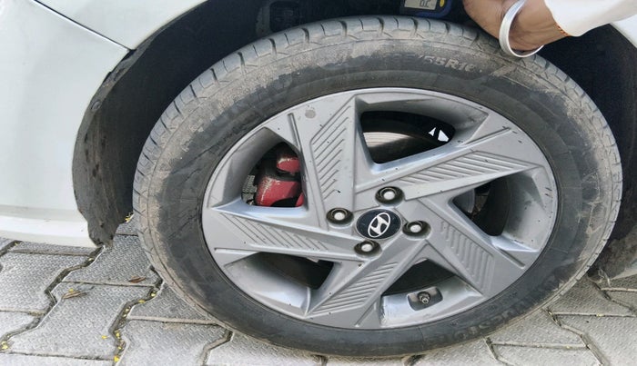 2020 Hyundai Verna SX (O) 1.5 CRDI, Diesel, Manual, 1,02,514 km, tyre