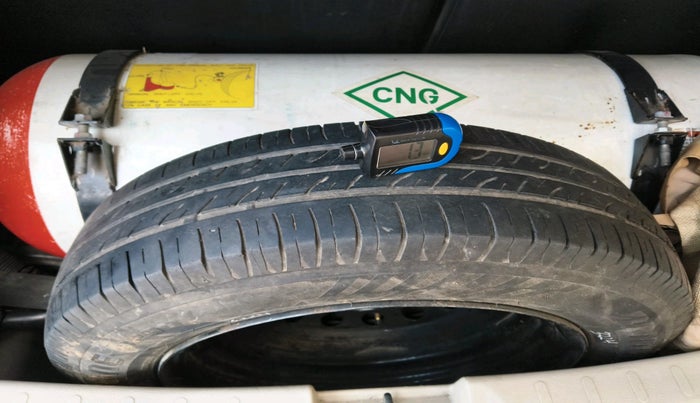 2018 Maruti Celerio VXI (O) CNG, CNG, Manual, 1,64,345 km, tyre