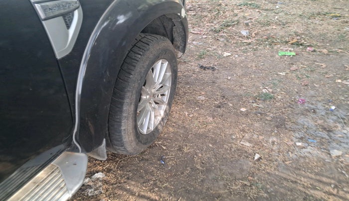 2010 Ford Endeavour 2.5L 4X2 MT, Diesel, Manual, 1,04,899 km, tyre