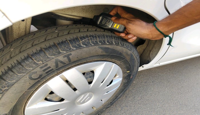 2015 Maruti Alto 800 LXI, Petrol, Manual, 47,807 km, tyre