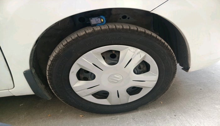 2017 Maruti Wagon R 1.0 VXI AMT, Petrol, Automatic, 37,902 km, tyre