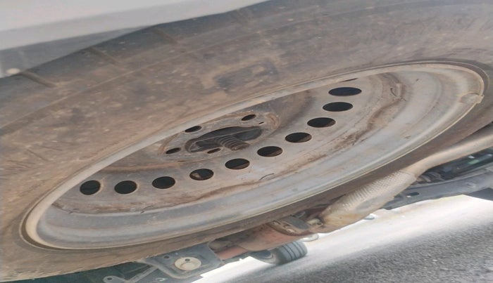 2023 Mahindra XUV700 AX 7 D AT 7 STR, Diesel, Automatic, 93,593 km, tyre