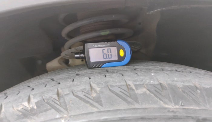 2023 Mahindra XUV700 AX 7 D AT 7 STR, Diesel, Automatic, 93,593 km, tyre