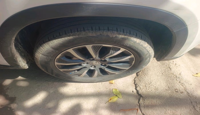 2022 Toyota URBAN CRUISER PREMIUM GRADE MT, Petrol, Manual, 57,821 km, tyre