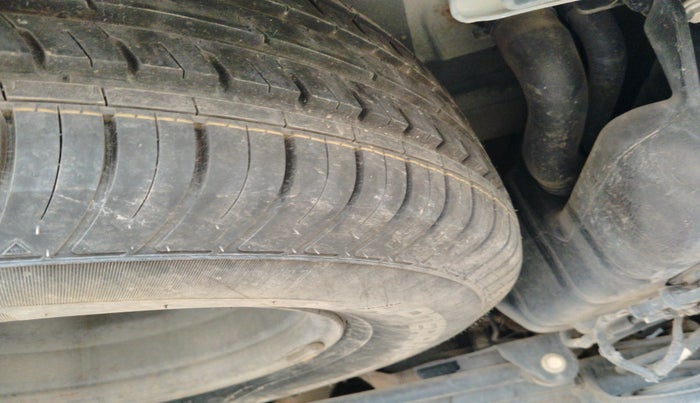 2021 Tata Safari XZ PLUS 6 S, Diesel, Manual, 1,40,476 km, tyre